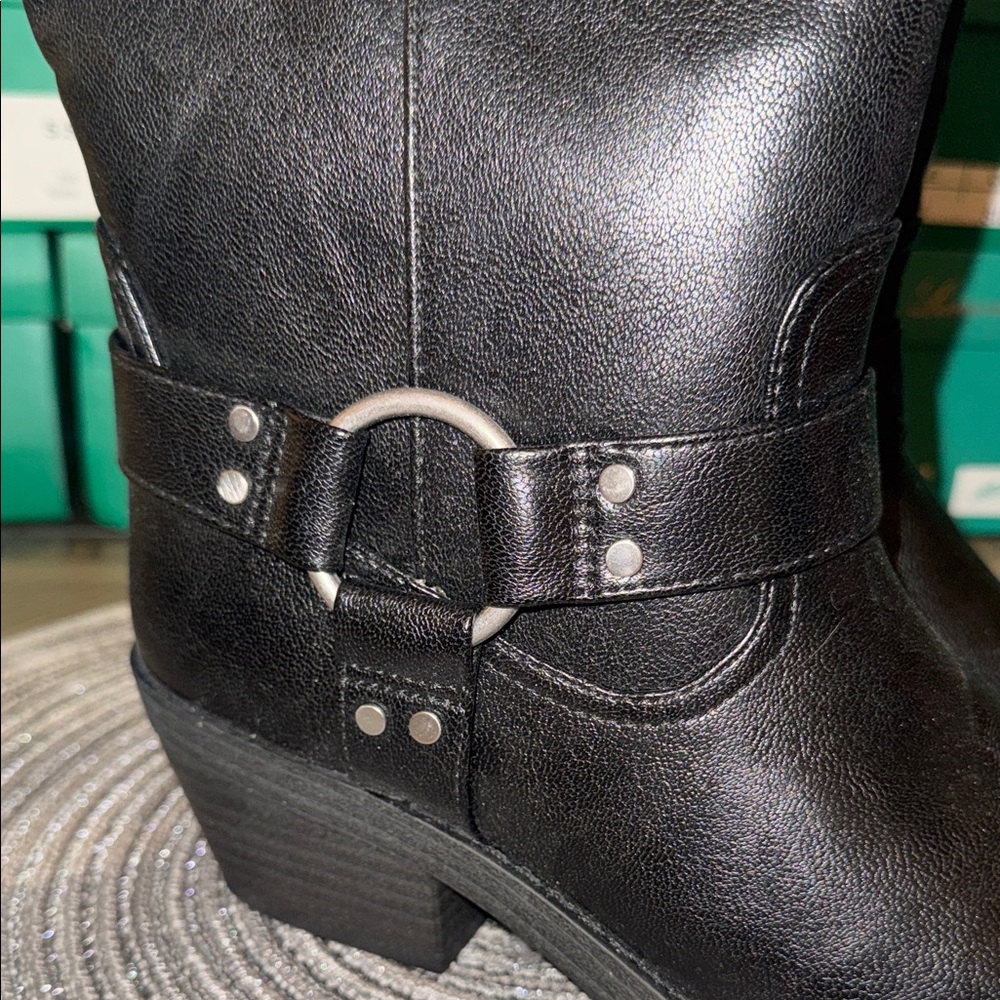 2/$25 Universal thread Black Boots size 6.5 NWT - Picture 4 of 4